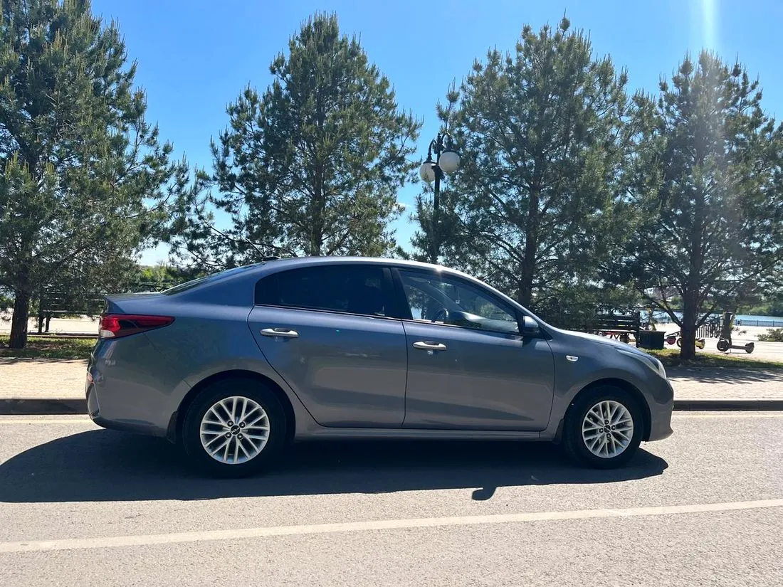Аренда KIA Rio в Краснодаре для поездки в Анапу — эконом-седан, АКПП