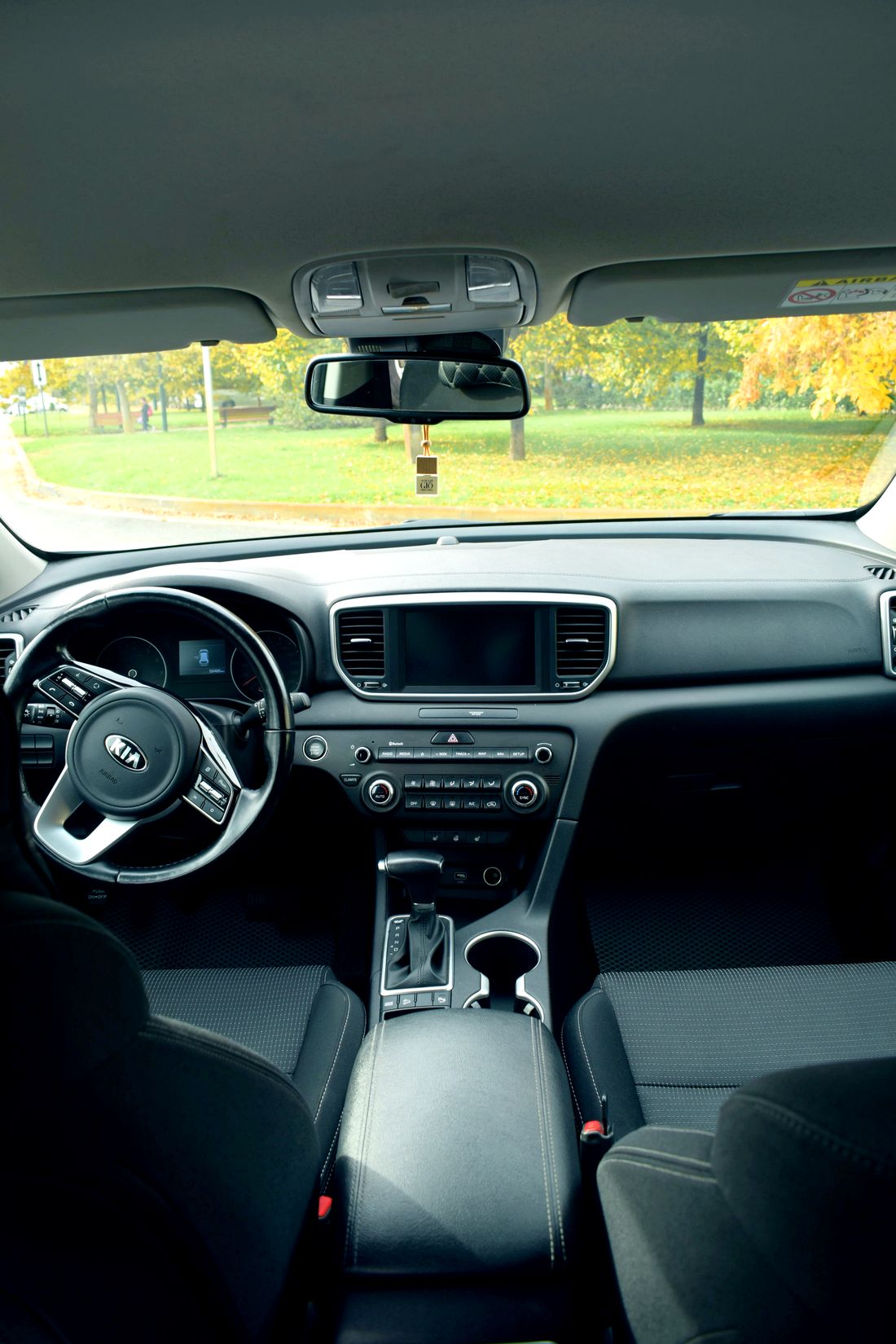 Салон KIA Sportage — панель приборов