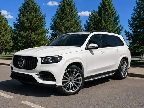 Аренда Mercedes-Benz GLS 400d 2019 в Краснодаре посуточно — белый внедорожник 7 мест 330 л.с.