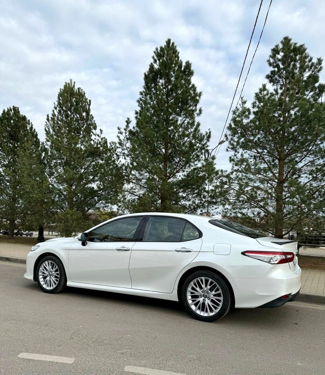 Toyota Camry вид сзади